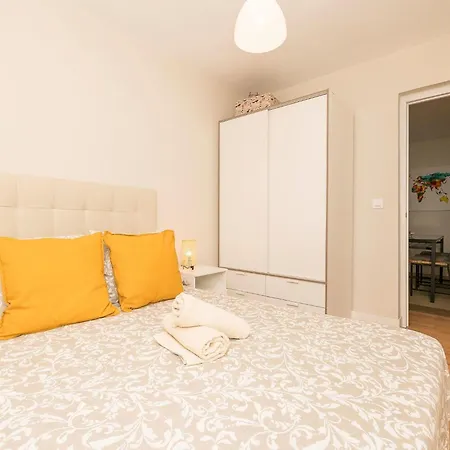 Castanuelas - In Tatil Evi